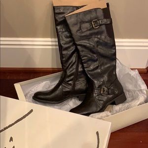 Kim Rogers Dark Brown Boot, Size 8 1/2. NEW IN BOX